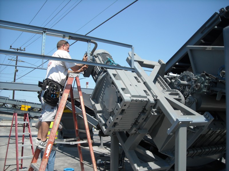 200 HP motor 480 Volt With Jay hooking up for power for main cutter Wilmington CA